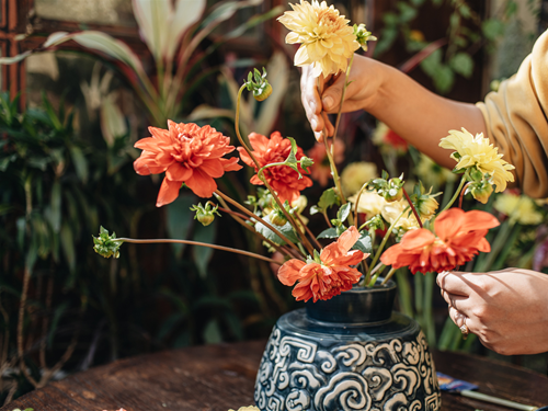 chon huong cam hoa hop phong thuy