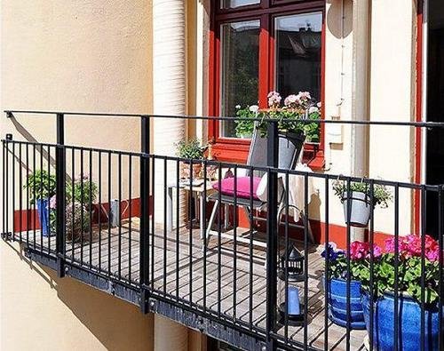 co nen de choi o ban cong