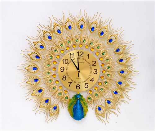 dongho treo tuong la vat pham phong thuy 2019 cho tuoi mui van su nhu y