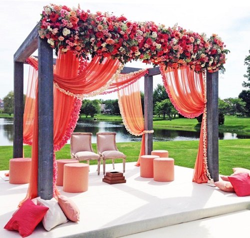 Goi y trang tri dam cuoi bang hoa tuoi cho ngay vui hanh phuc hinh anh goc 2