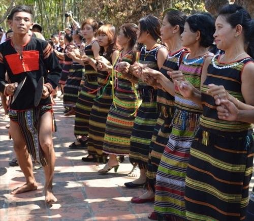 Ngày Song Thập cúng cơm mới Tết Hạ Nguyên hình ảnh 2 Ngay Song Thap cung com moi Tet Ha Nguyen hinh anh 2