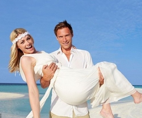 Nu Su Tu nam Song Tu - cap doi lam giau khong kho hinh anh