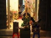 van-khan-cung-giao-thua-ngoai-troi-dung-chuan