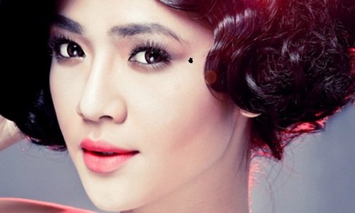 Dự đoán công danh và tình yêu qua nốt ruồi ở mắt và môi hình ảnh Du doan cong danh va tinh yeu qua not ruoi o mat va moi hinh anh