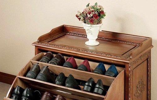 Giay dep anh huong den phong thuy