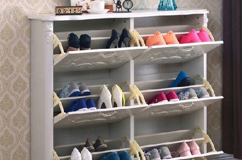 Nen huong mui giay vao trong