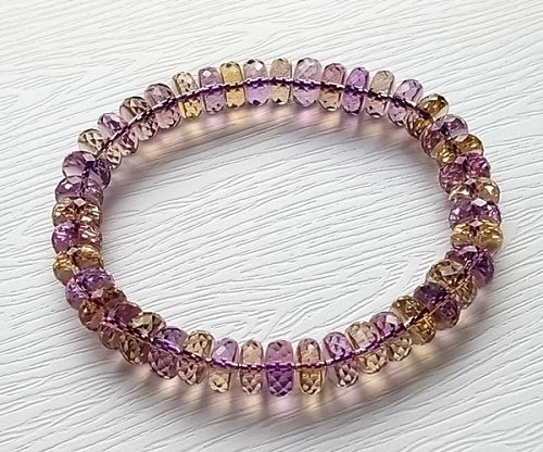 Ấm tình đôi lứa với 6 vật phẩm phong thủy tình yêu vượng nhân duyên hình ảnh Am tinh doi lua voi 6 vat pham phong thuy tinh yeu vuong nhan duyen hinh anh