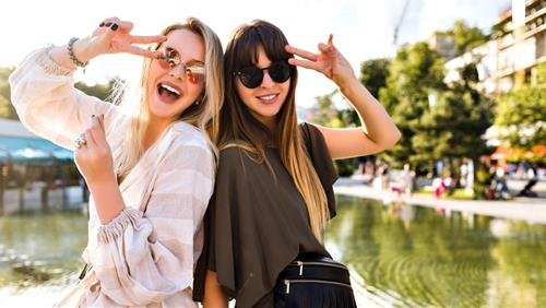 Ban than mang den dao hoa cho 12 chom sao nu 3