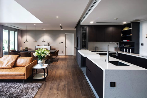 bep hay wc o giua nha