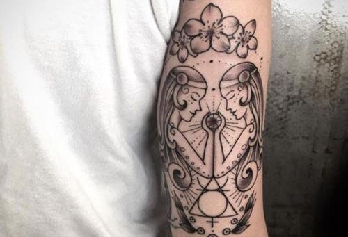 Bieu tuong cung Song Tu truyen thong