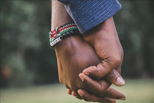 cung hoang dao chung thuy