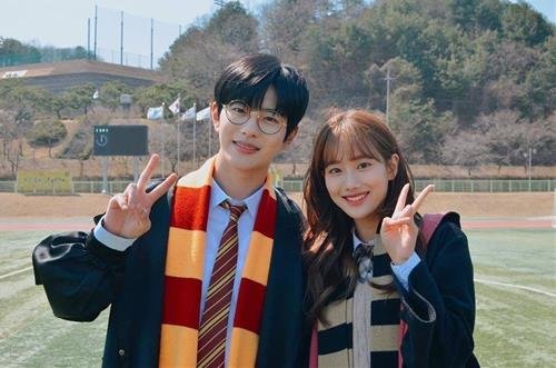 cung hoang dao co nu cuoi dep nhat