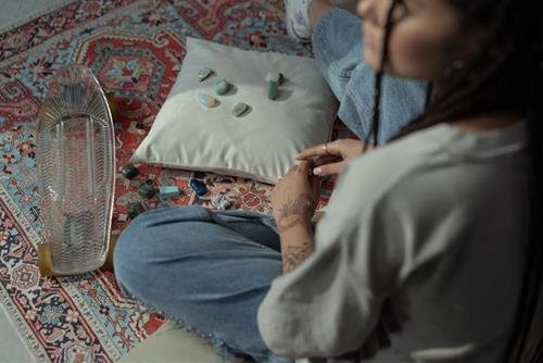 Đá phong thủy thu năng lượng Da phong thuy thu nang luong