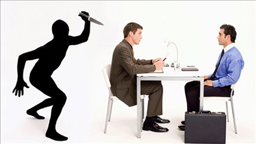 dan ong tieu nhan nen tranh xa dan ong tieu nhan nen tranh xa