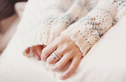 Deo nhan the nao de khai van, hut tai loc, vuong nhan duyen hinh anh 2