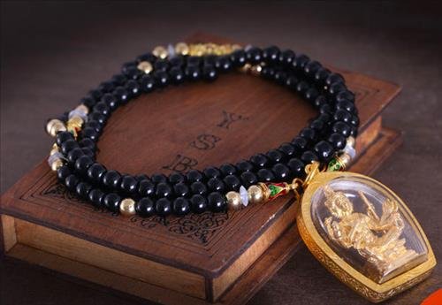 Deo tuong Phat khong co gi la sai