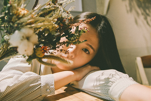 Kieu con gai 12 chom sao khong ua Kieu con gai 12 chom sao khong ua