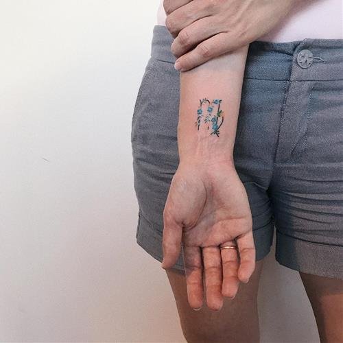 Hình xăm hoa chữ M Hinh xam hoa chu M