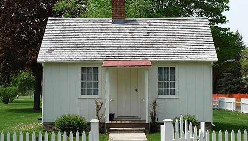 Ly giai ve sat khi trong phong thuy hinh anh