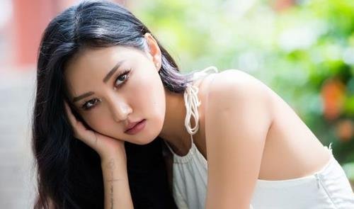 Mắt lòng trắng nhiều hơn lòng đen Mat long trang nhieu hon long den