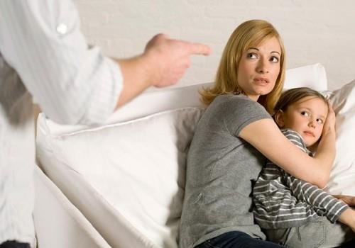 Nhân tướng học Đàn ông vũ phu, chớ u mê mà lấy hình ảnh Nhan tuong hoc Dan ong vu phu, cho u me ma lay hinh anh