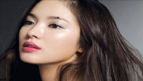 nốt ruồi trên mặt thể hiện người thông minh tài giỏi not ruoi tren mat the hien nguoi thong minh tai gioi