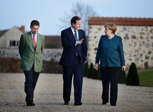 Phong thai di dung cua tuong dan ong co so lam quan hinh anh