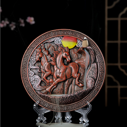 Thac khoi tram hinh ngua