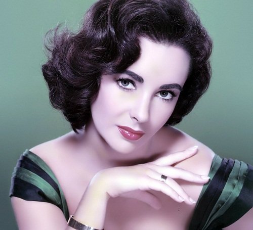 Tướng mặt cho biết vận đào hoa của mỗi người hình ảnh Tuong mat cho biet van dao hoa cua moi nguoi hinh anh