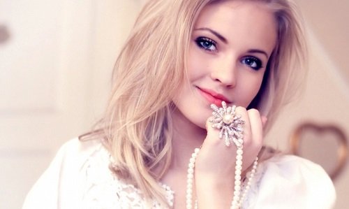 Tướng phụ nữ có số sướng, giàu sang bẩm sinh hình ảnh Tuong phu nu co so suong, giau sang bam sinh hinh anh