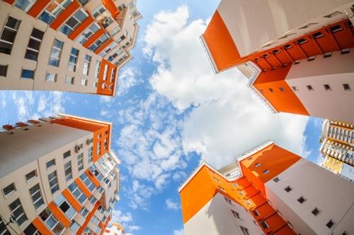 xay nha nam nhuan co tot khong thuan loi khong