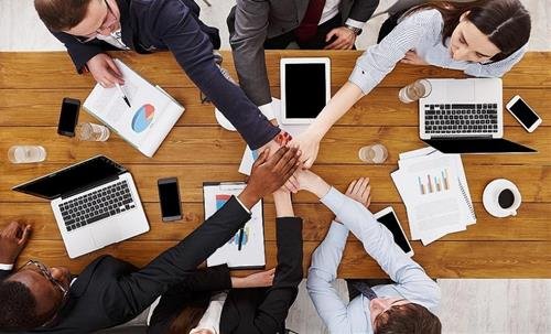 cung hoang dao cuon hut noi cong so